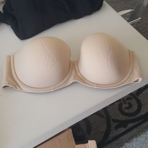 Cacique nude strapless bra 44c
